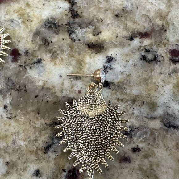 EARRINGS! Betsey Johnson Red and Gold Rose and Heart Spike Earrings BNWT - Picture 5 of 5